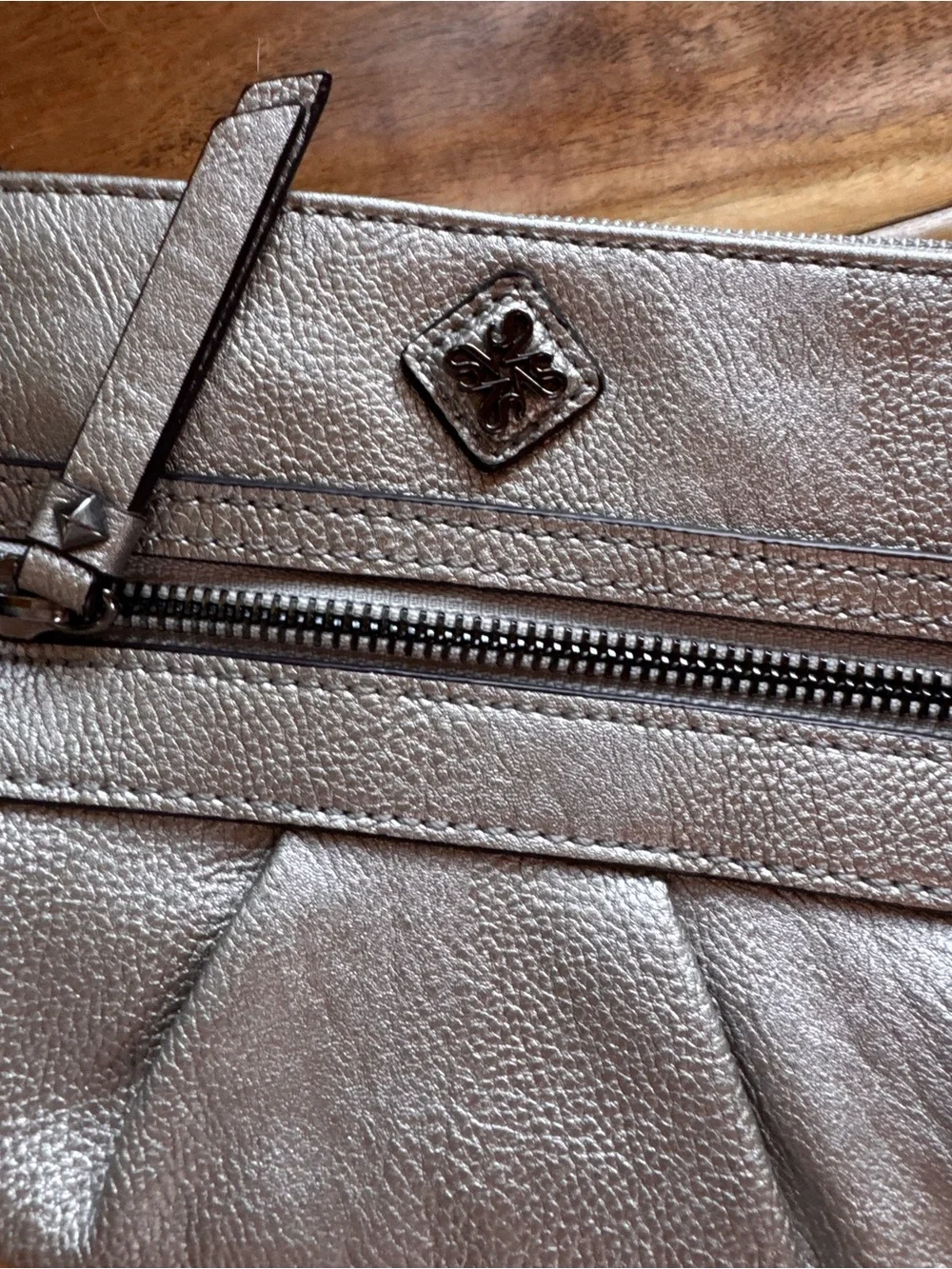 Simply Vera Vera Wang Metallic Silver Wristlet Clutch